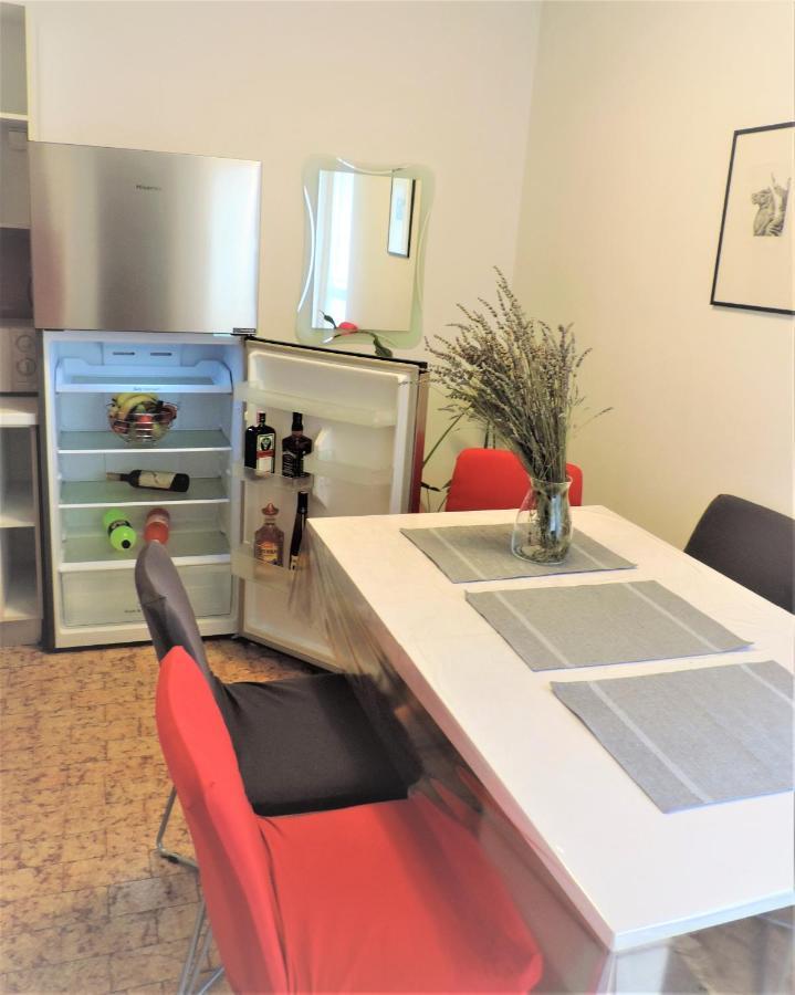 Blue Sky Apartment พูลา ภายนอก รูปภาพ
