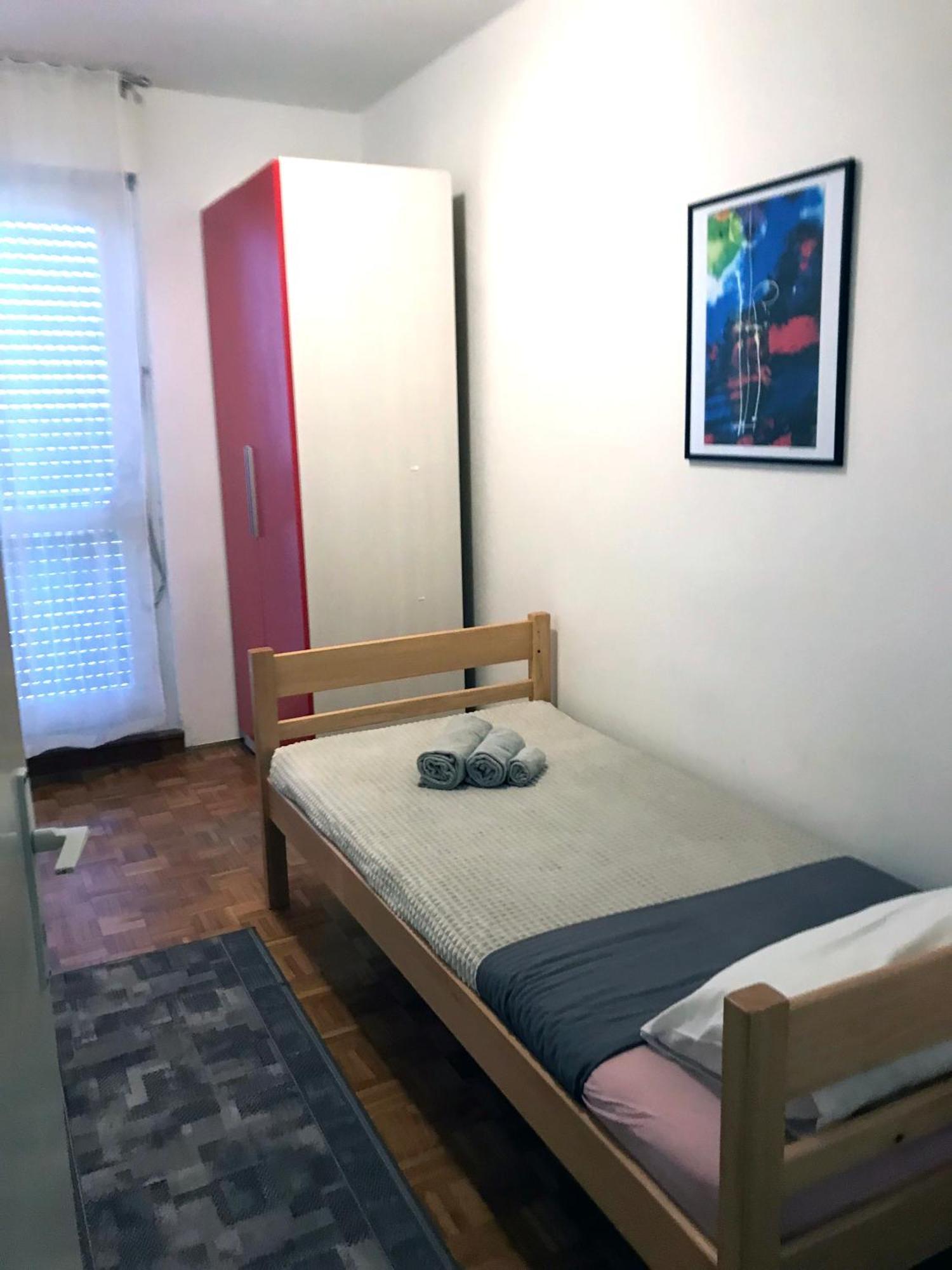 Blue Sky Apartment พูลา ภายนอก รูปภาพ